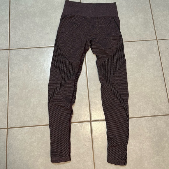 Gymshark Pants - Gymshark Dark Purple Textured Leggings